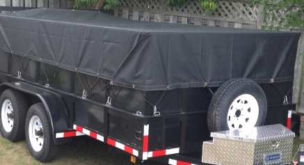 Trailer tarp with folded side Trailer tarp with folded side