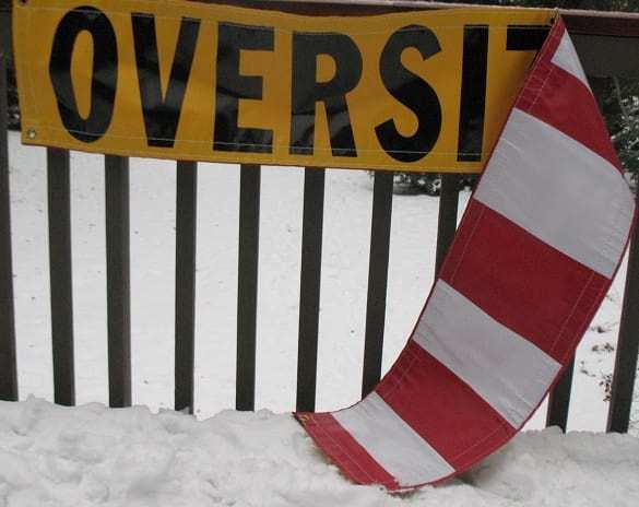 Oversize load back and front Oversize load back and front