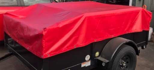 Red fitted tarp Red fitted tarp