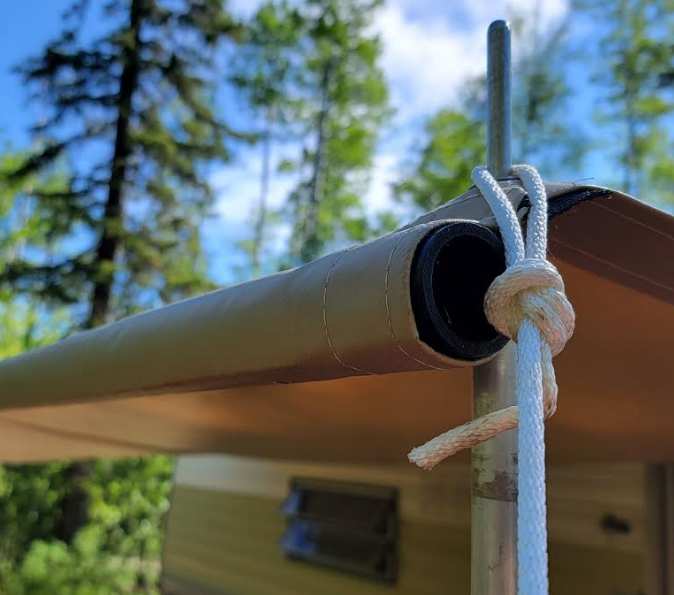 Trailer awning with a pocket Trailer awning with a pocket